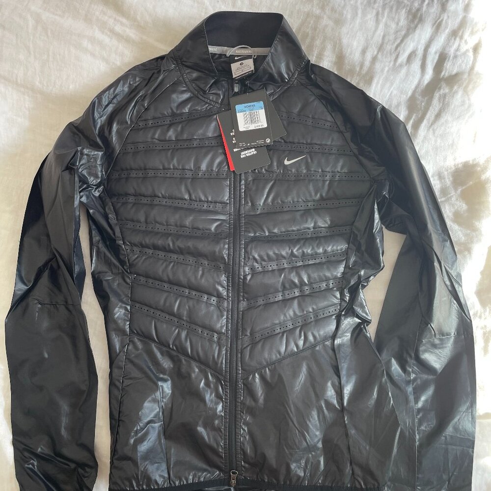 Nike Aeroloft Lightweight Running Jacket - Medium NWT